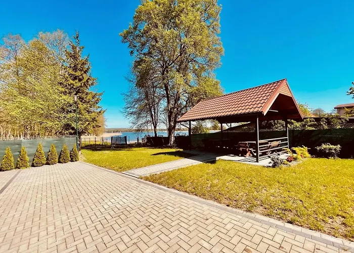 Rybical Nad Jeziorem Guest house